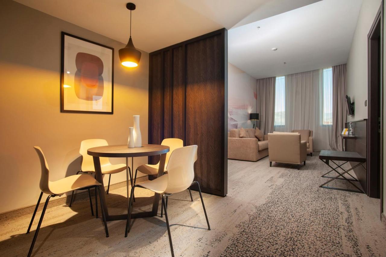 Hotel Voco - Podgorica By Ihg Extérieur photo